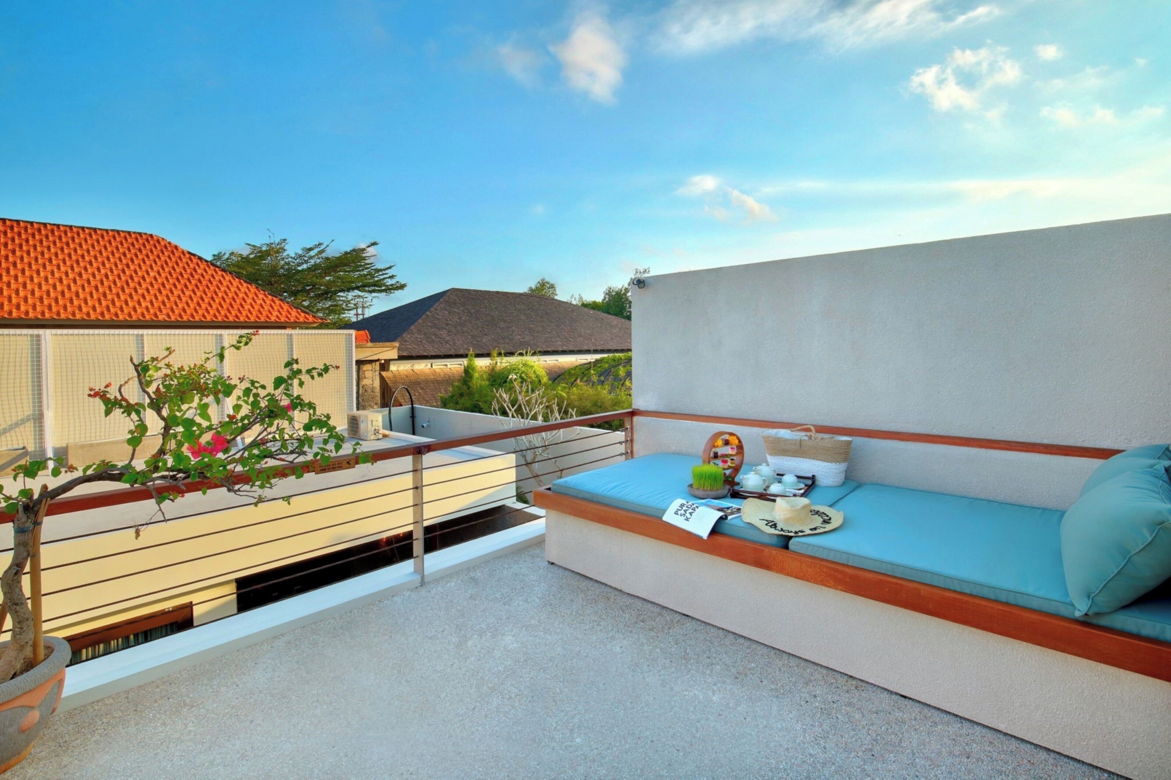 Romantische Villa, 1 Schlafzimmer, eigener Pool (Floating Bathtub) | Wohnbereich | 50-Zoll-LED-Fernseher mit Digitalempfang, Netflix, Streaming-Dienste