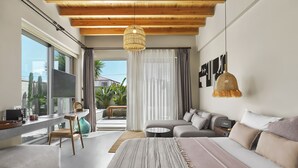 KING ROOM WITH GARDEN VIEW | Safe på rommet, lydisolert, wi-fi (inkludert) og sengetøy