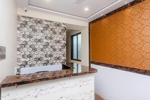 Interior - Hotel Aiston Inn (Mumbai)