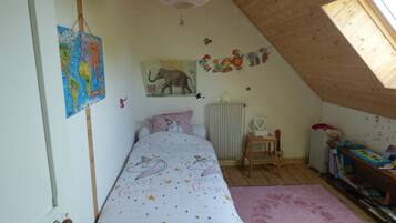 4 chambres, fer et planche Ă repasser, Wi-Fi, draps fournis