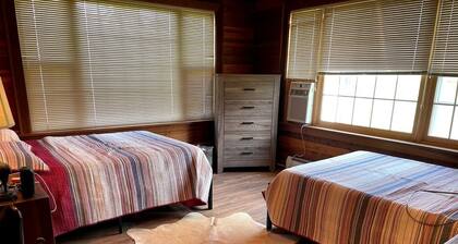 Sentinel Rock Ranch @ The Ox Bow
Fishing, Hunting, Exploring, Memory Making