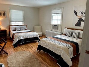 6 室のベッドルーム、デスク、アイロン / アイロン台、WiFi (無料)