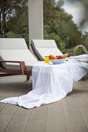Panoramic Villa, Private Pool, Bay View | Terrace/patio