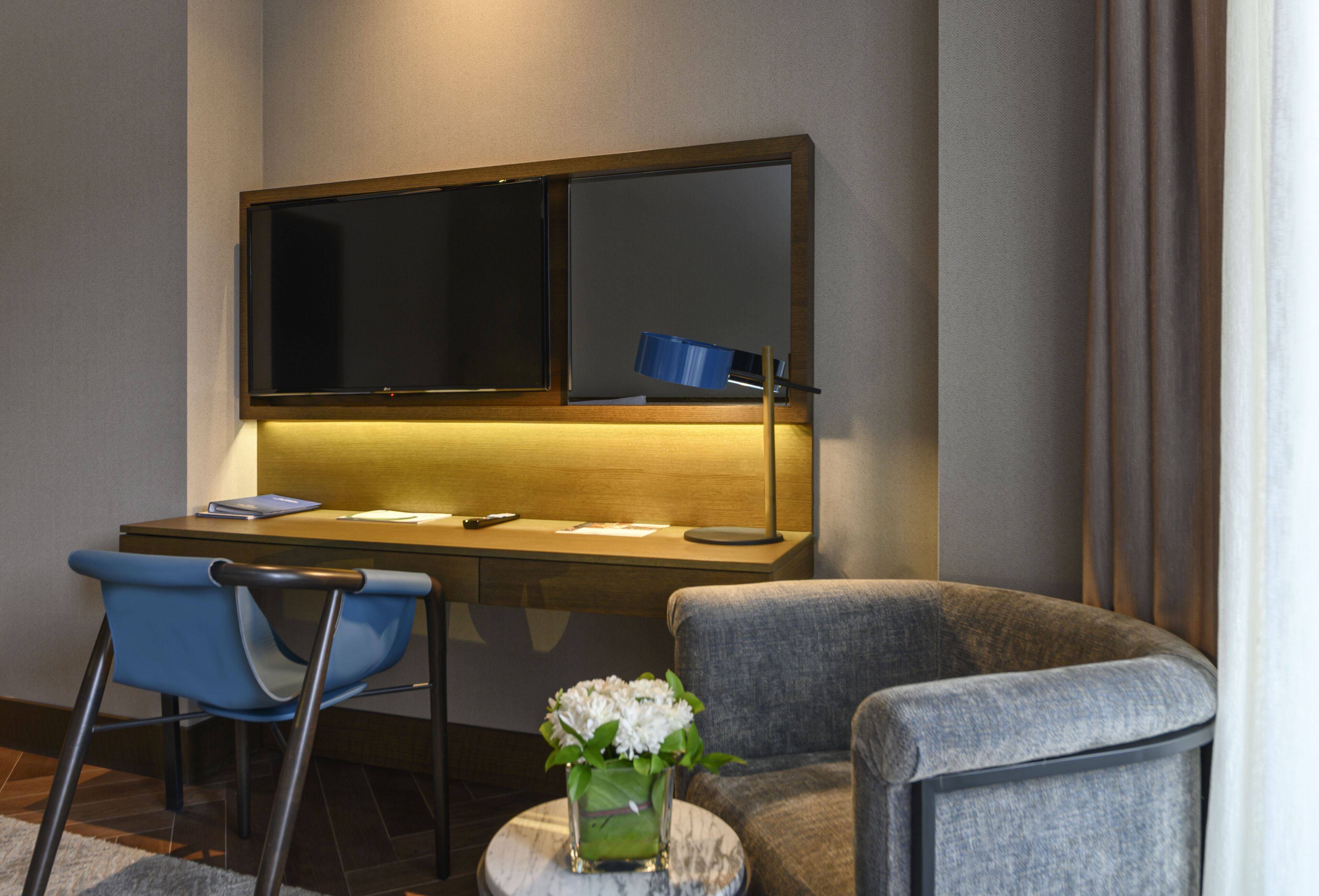 boutique deluxe room (adults only) | 1 bedroom, minibar, in-room safe, desk