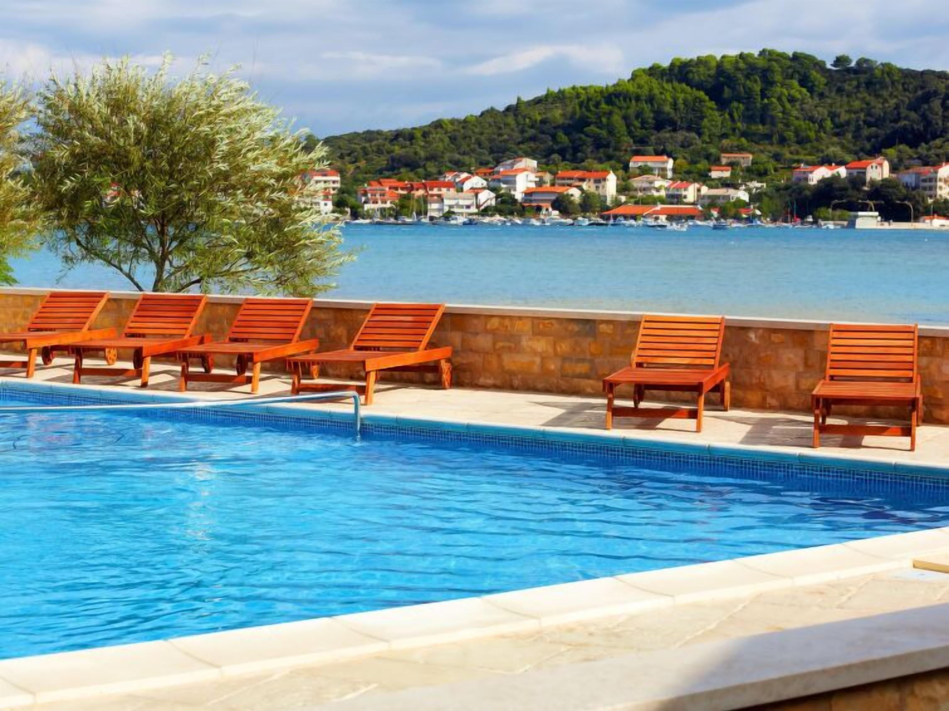 Et oppvarmet basseng