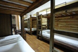 Pemandangan dari bilik