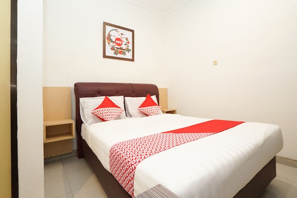 Standard Double Room, 1 Double Bed | 1 bedroom, desk, free WiFi