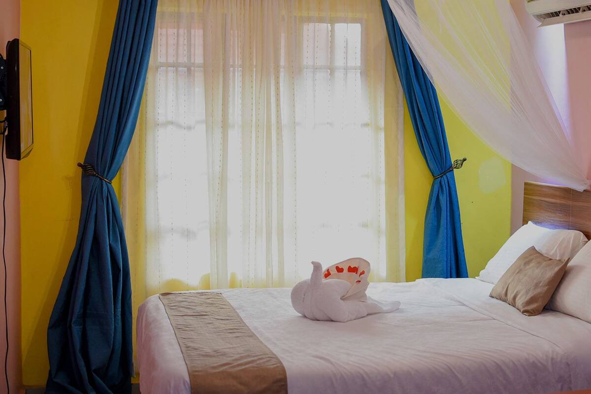 Deluxe Suite