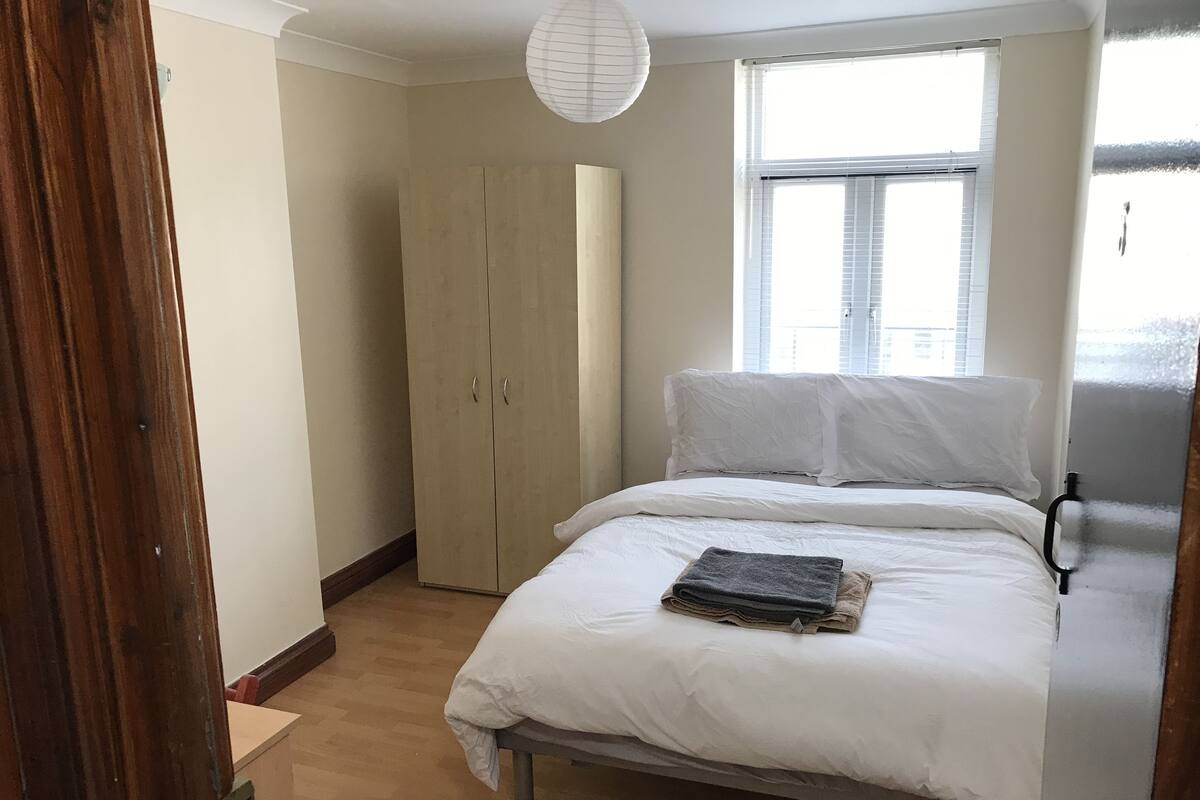 ROOM 5 Double Room | Desk, laptop workspace, soundproofing, free WiFi