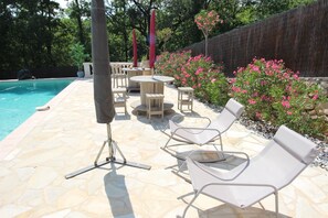 Exterior - La Villa Jalna Chambres Appartement (Roquefort-les-Pins)