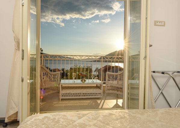 Comfort Apartment, Sea View | Balcony - Sea Point I (Tivat)