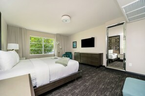 Comfort Room, Private Bathroom (Self check-in) | Pillowtop beds, in-room safe, desk, laptop workspace - Venezia Hotel (Miami Beach)