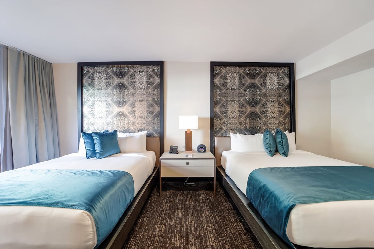 Pillowtop beds, in-room safe, desk, laptop workspace