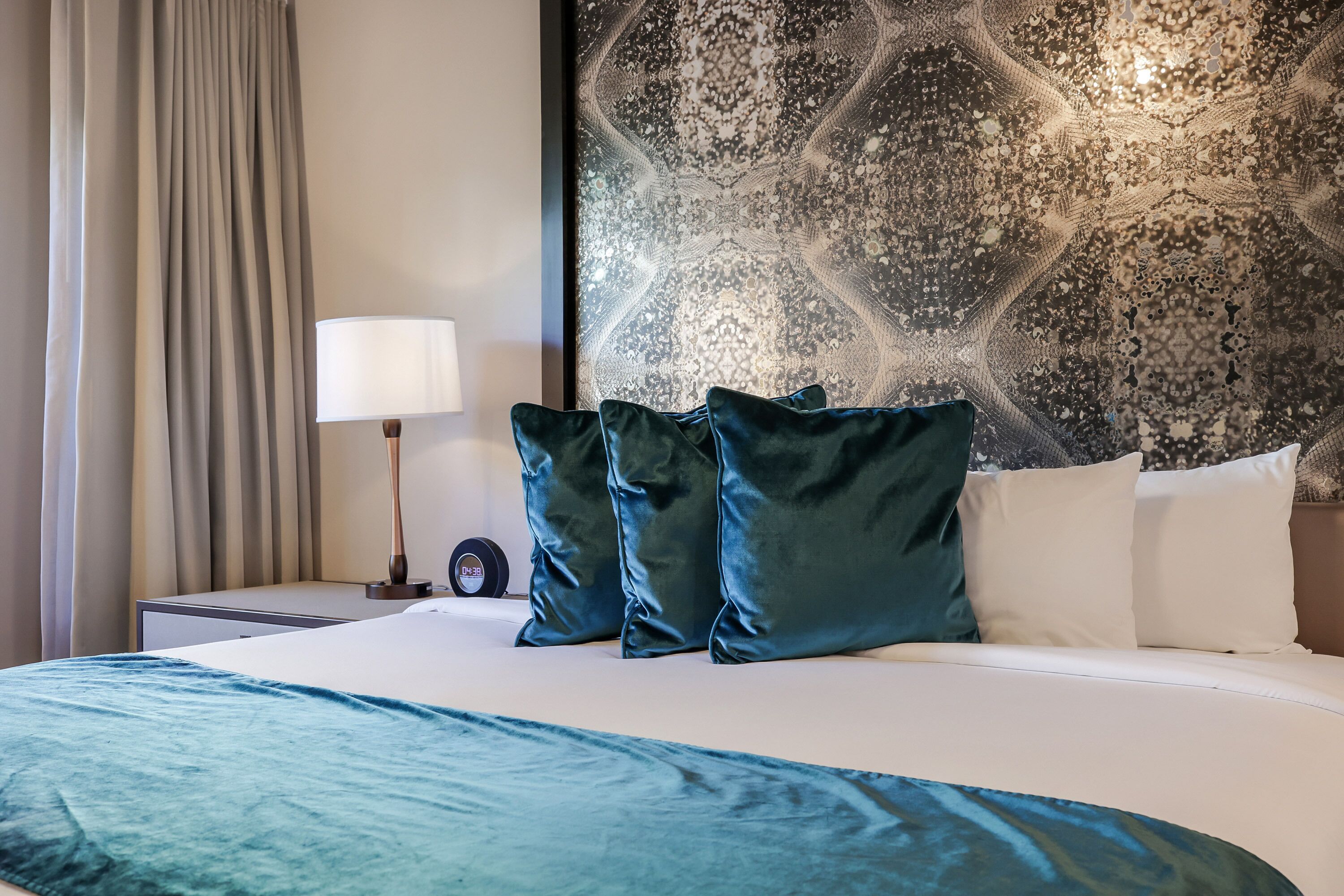 Pillowtop beds, in-room safe, desk, laptop workspace