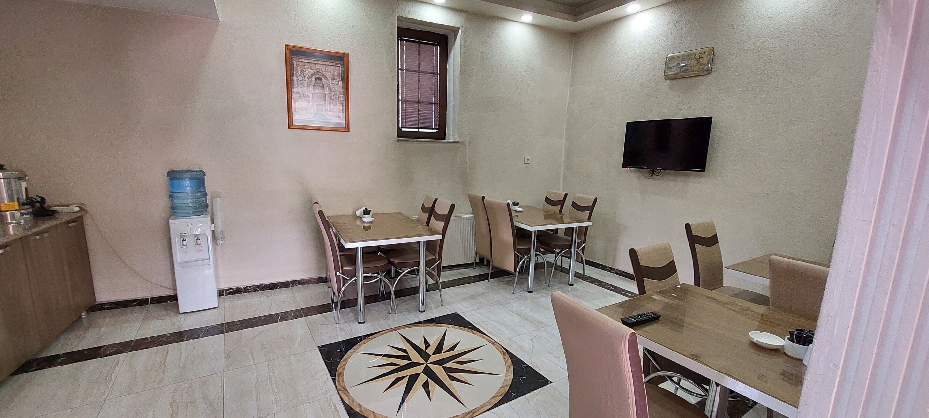 Bao gồm bữa sáng buffet hàng ngày 