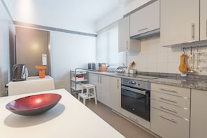 Apartment, 1 Bedroom, Terrace, Ocean View | Private kitchen | Full-size fridge, microwave, oven, stovetop