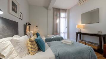 Apartment, 1 Bedroom, Terrace, Ocean View | 1 bedroom, blackout curtains, iron/ironing board, free cots/infant beds