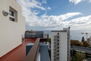Departamento, 1 habitación, Terraza, vista al océano | Terraza o patio