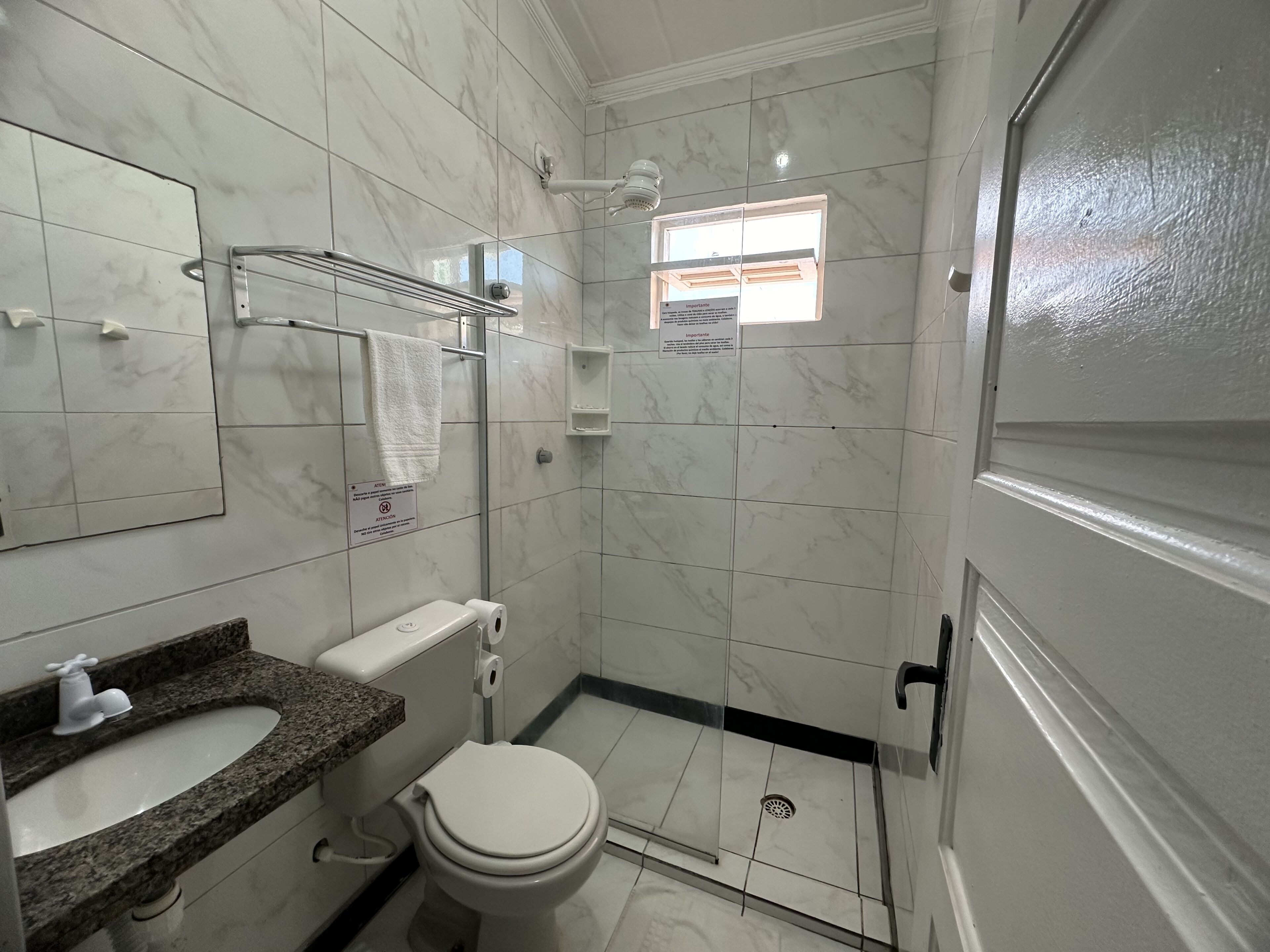 Photo - Pousada Girassol