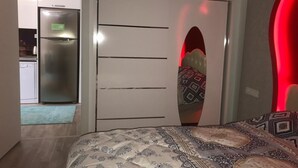 Casa adosada Elite, 1 cama de matrimonio grande, vistas a la montaña | Cortinas opacas, tabla de planchar con plancha, ropa de cama