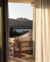 Ropa de cama de alta calidad y minibar 