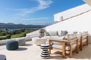 Deluxe Suite, 1 Bedroom | View from room