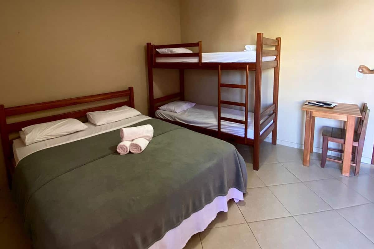 Vierpersoonskamer | 1 slaapkamer, gratis wifi, beddengoed