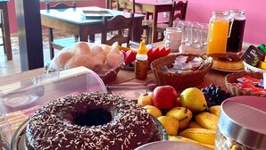 Tägliches inbegriffenes Frühstücksbuffet