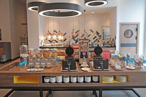 Desayuno bufé gratuito y diario