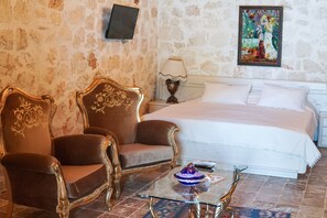 Deluxe Double Room, 1 Queen Bed, Bay View (Patara) | 1 bedroom, premium bedding, minibar, in-room safe - Likya Yolu Palas (Demre)