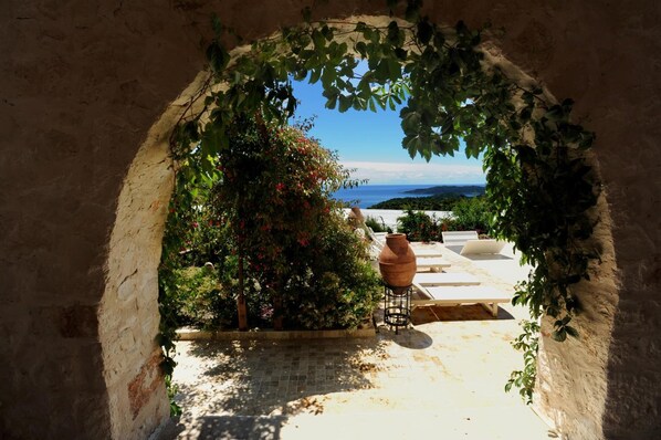 Property grounds - Likya Yolu Palas (Demre)