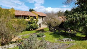 Front of property - Amaicha Apartamentos Rurales (Ribadesella)