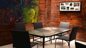 Dining - Casa Kiwi Hostel (Medellín)