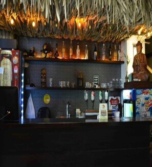 Bar (on property) - Casa Kiwi Hostel (Medellín)