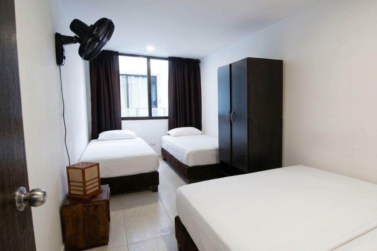 Triple Room, Non Smoking | Iron/ironing board, free WiFi, bed sheets