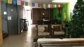 Coin salon dans le hall