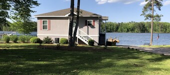 Lake House with Private Deep Dock & Ramp