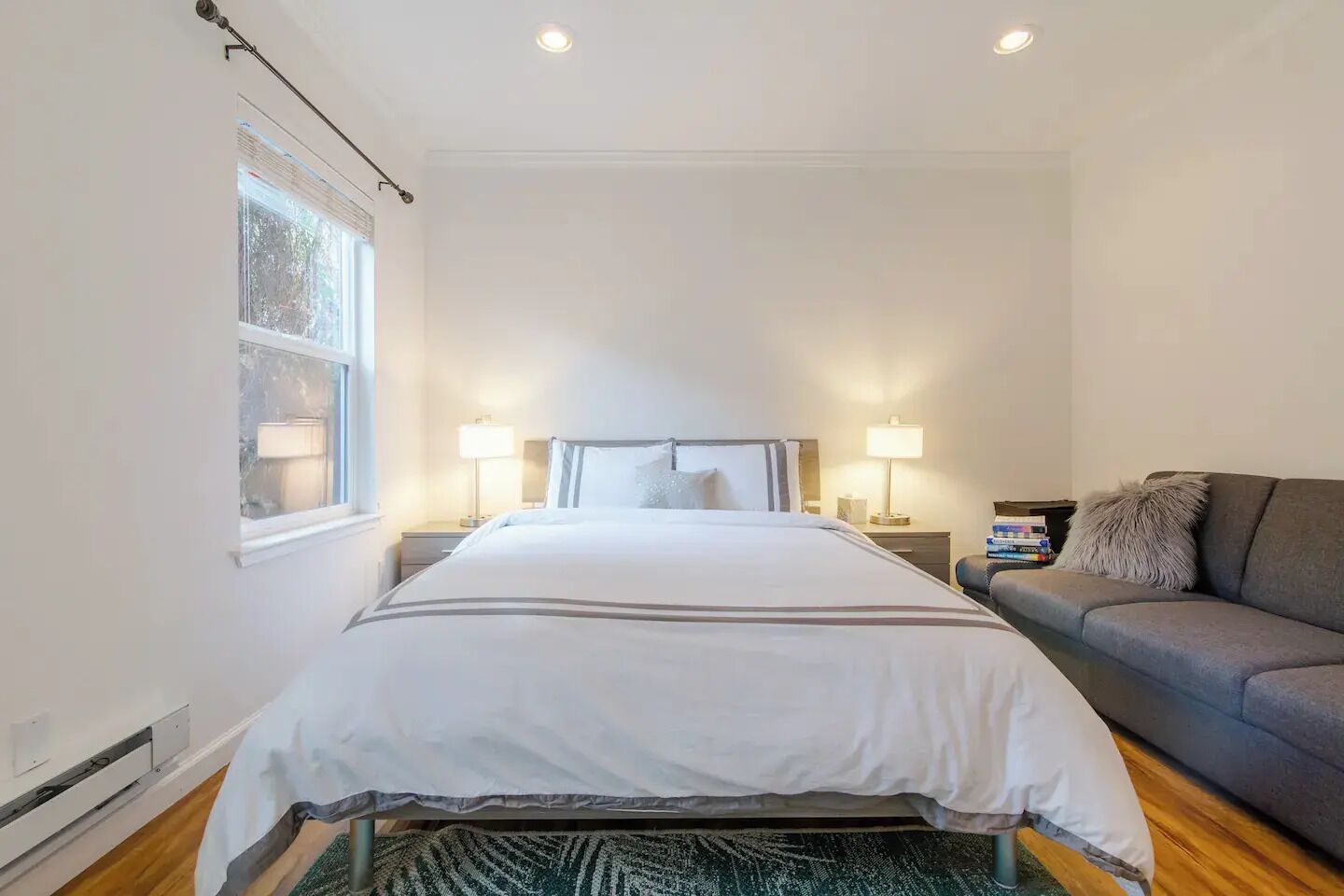 3 bedrooms, desk, iron/ironing board, free WiFi