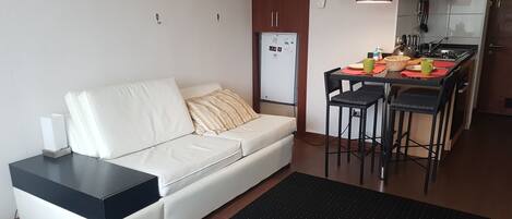 Classic Apartment, Multiple Beds, Courtyard View | Living area