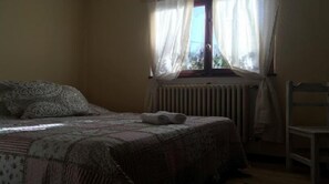 Room - Antiguo Solar Del Lago Bed And Breakfast (San Carlos de Bariloche)