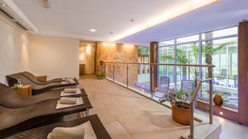 Körperbehandlungen, Ganzkörperwickelbehandlung, Körperpeelings