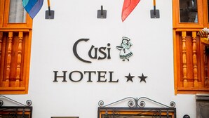 Front of property - Cusi Hotel (Cusco)