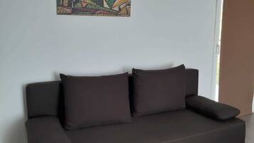 Comfort Villa, Multiple Beds, Balcony, Lake View | Living room | Flat-screen TV