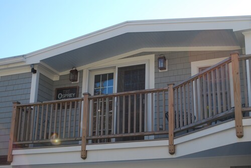 ★ The Osprey Nest Suite ★ Private Entrance & Bath ★