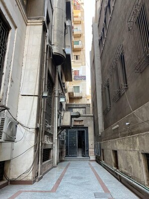 Minibar, blackout curtains, free cots/infant beds, rollaway beds - Grand Lyly Hotel (Cairo)