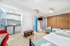 1 dormitorio, tabla de planchar con plancha, wifi gratis y ropa de cama