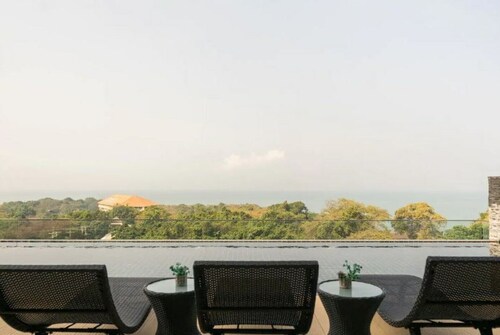 5★BRIGHT SEA VIEW FAMILY ROOM WITH JACUZZI TUB