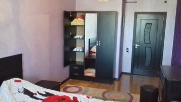 1 bedroom, iron/ironing board, WiFi, bed sheets