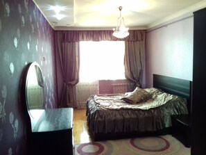1 bedroom, iron/ironing board, WiFi, bed sheets - Your own peace of paradise awaits you (Baku)