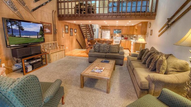 Condo, Multiple Beds, Fireplace | Living area